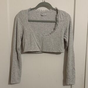 Oh Polly Light Gray Lace Trim Crop Top Long Sleeve NWOT